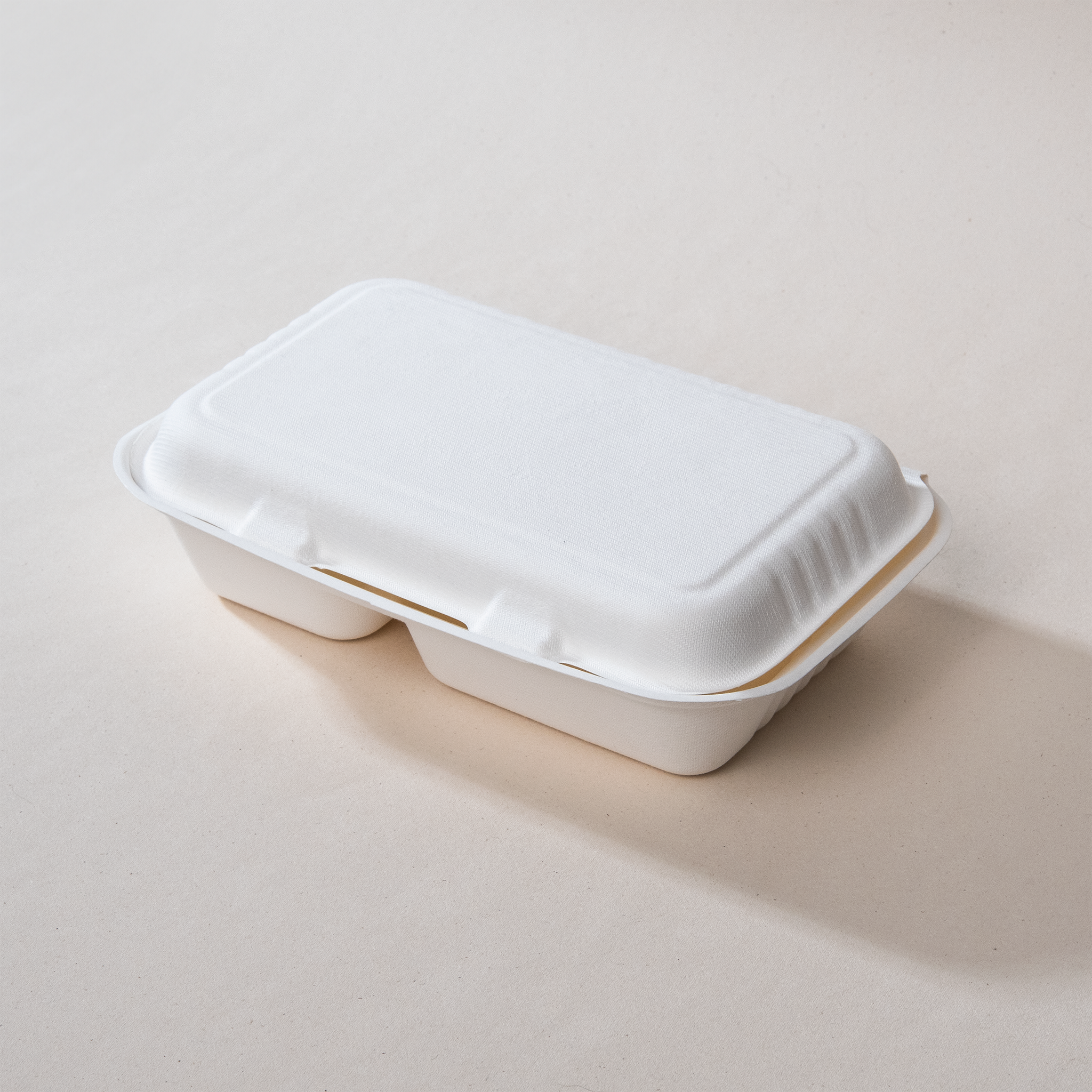 Contenedor Almeja 2 Divisiones 9x6x3 de Bagazo de Caña con 250 Pzs